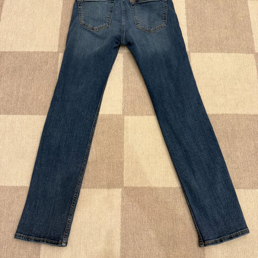 Abercrombie Kids Straight Leg Jeans Size 15/16 | Blue Denim - Picture 2 of 3